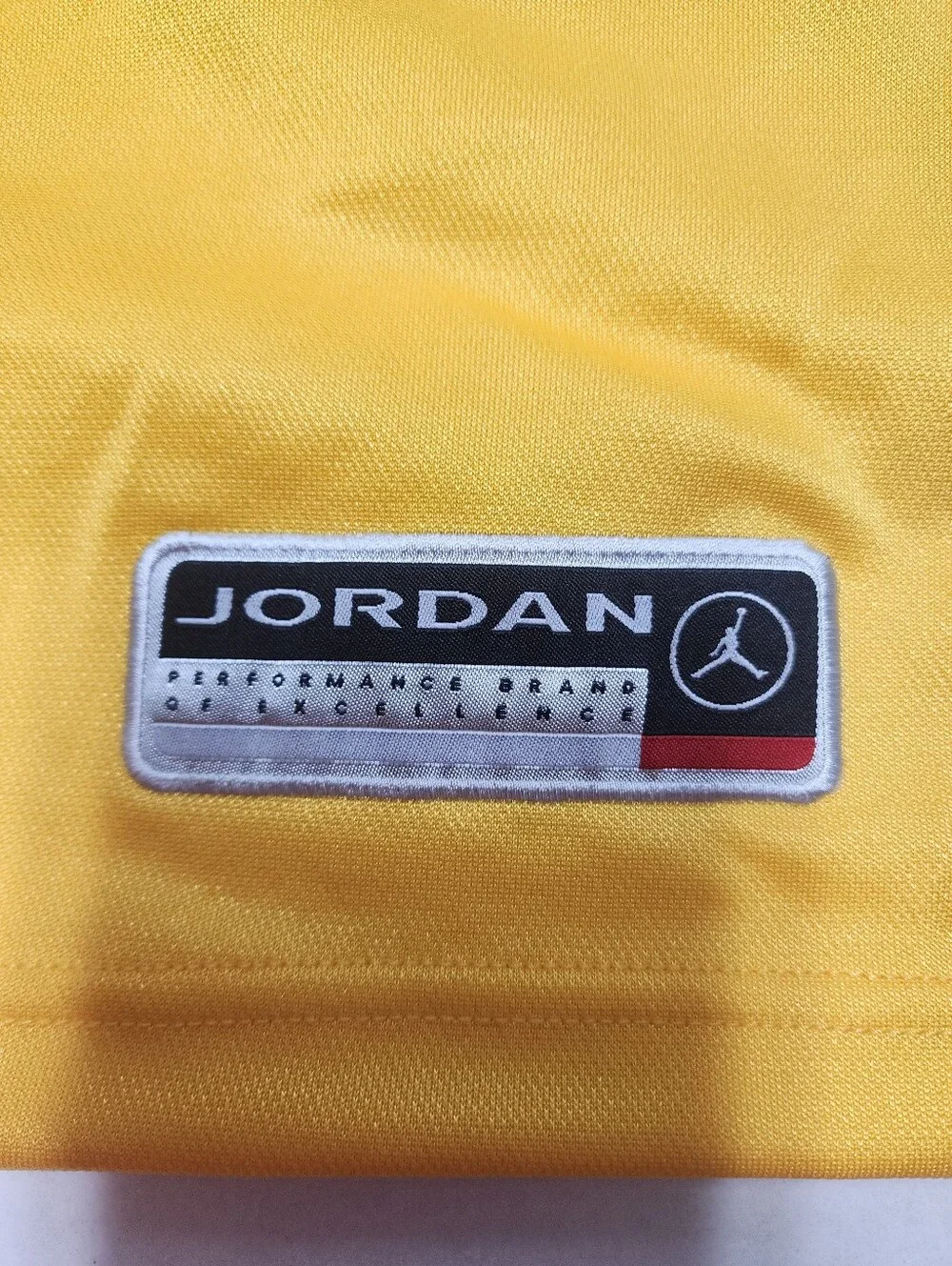 Nike Air Jordan Men's Size Large University Of California #25 Yellow Jersey